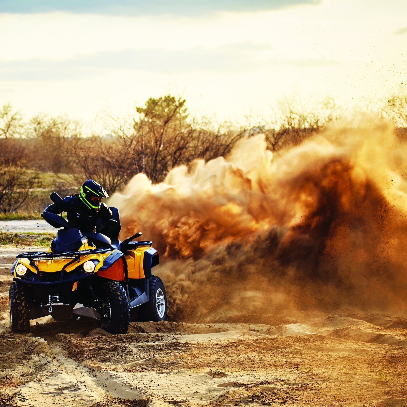 Carbon Winch 4500lb ATV Trailer with Synthetic Rope and Wireless Control - Fully Sealed.